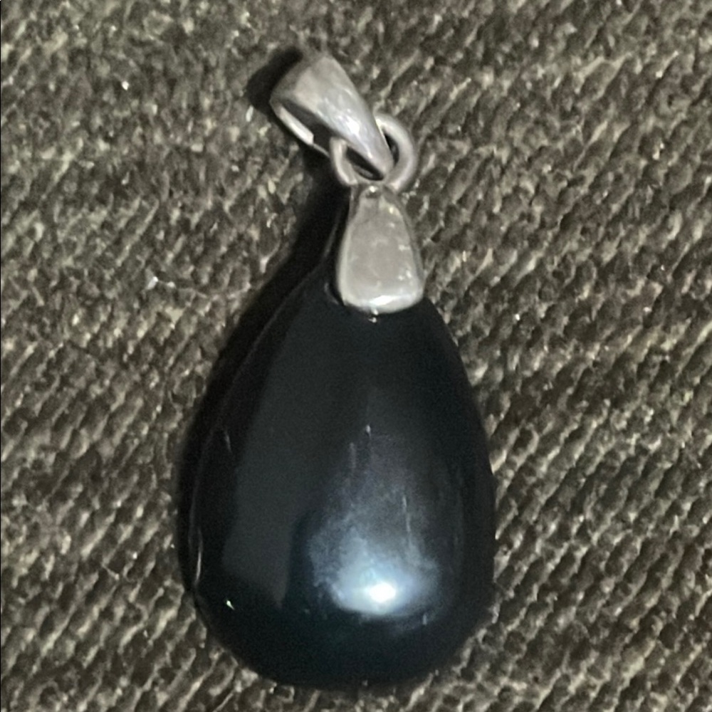 .925 Sterling Silver Fine Jewelry  Black Onyx Teardrop Pendant
